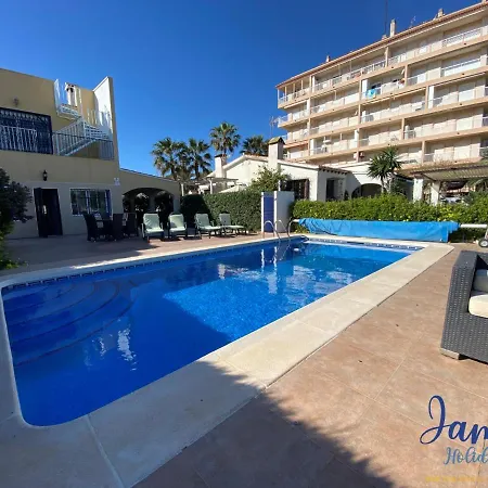 Superb 3 Bed Pool/beachside Punta Prima Pp22 וילה *